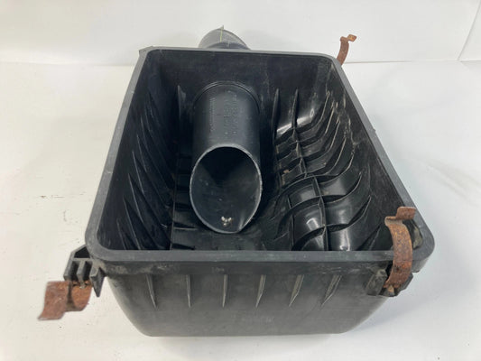 2000-2002 TOYOTA TUNDRA 4.7L A/T ENGINE AIR CLEANER INTAKE FILTER HOUSING OEM