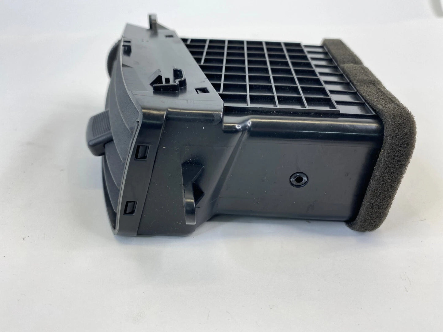 2007-2010 HYUNDAI ELANTRA CENTER DASH LEFT A/C AIR VENT DUCT GRILL 974102H000