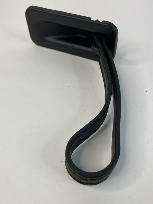 2008-2012 CHEVROLET MALIBU REAR TRUNK LIFTGATE ASSIST STRAP DOOR PULL HANDLE OEM