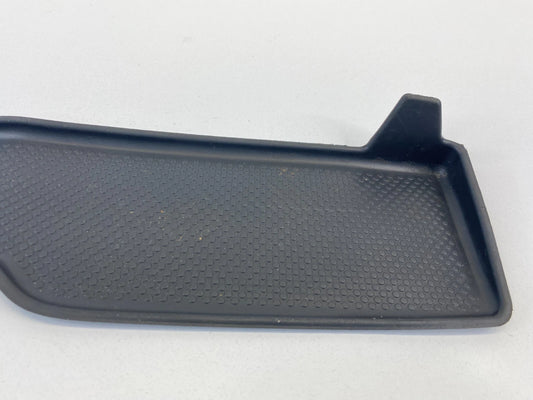 2006-2010 VW VOLKSWAGEN PASSAT FRONT LEFT DOOR PANEL MAT INSERT RUBBER 3C1868133