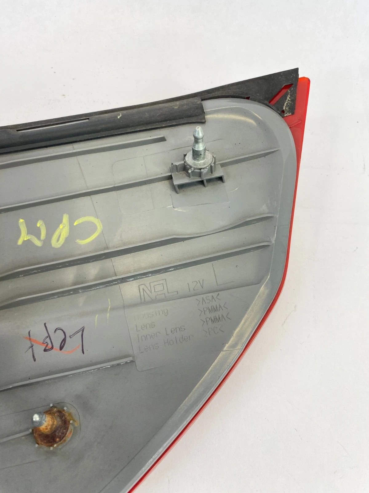 2006-2010 TOYOTA SIENNA LEFT DRIVER SIDE OUTER TAIL LIGHT LAMP TAILLIGHT OEM