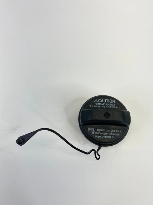 2002 2003 LEXUS ES300 2003-2008 LEXUS GX470 FUEL FILLER GAS TANK CAP OEM
