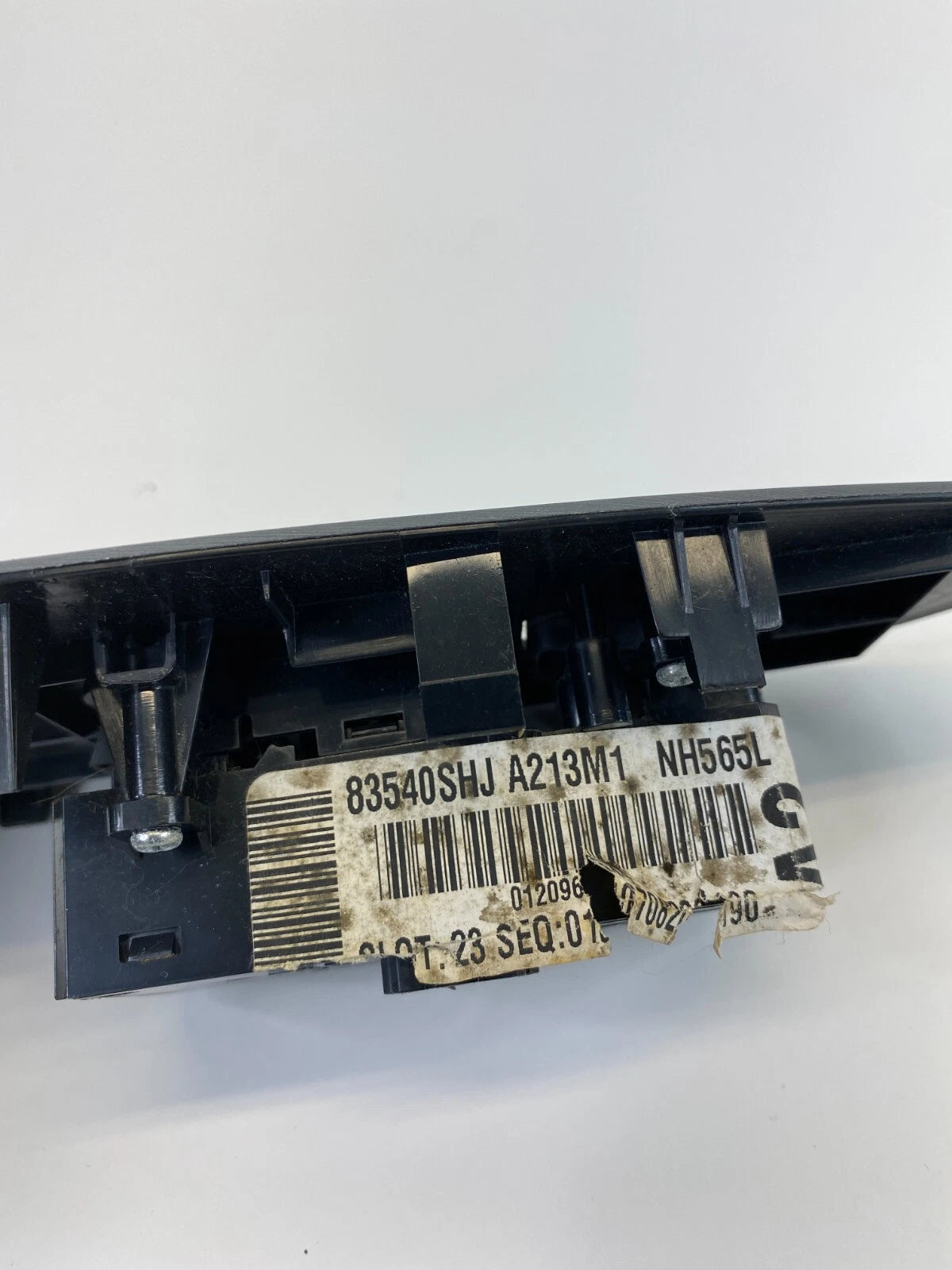 05-10 HONDA ODYSSEY FRONT RIGHT PASSENGER DOOR WINDOW CONTROL SWITCH 83540SHJA21