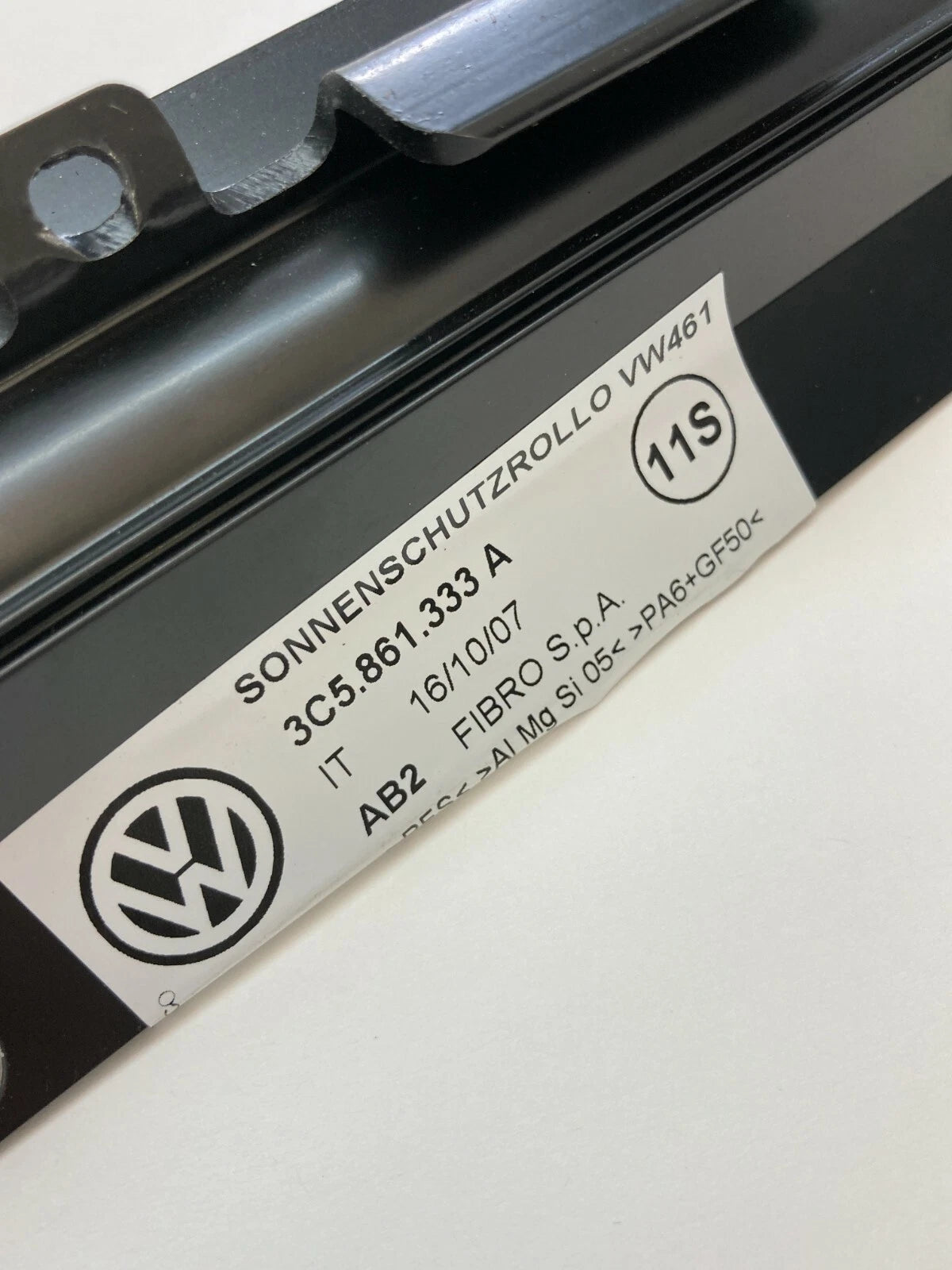 2006-2010 VOLKSWAGEN PASSAT REAR LEFT SIDE DOOR WINDOW SUN SHADE BLIND 3C5861333