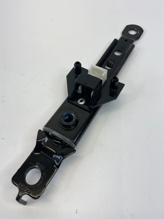 2010-2015 HYUNDAI TUCSON FRONT LEFT DRIVER SIDE SEAT BELT HEIGHT ADJUSTER OEM