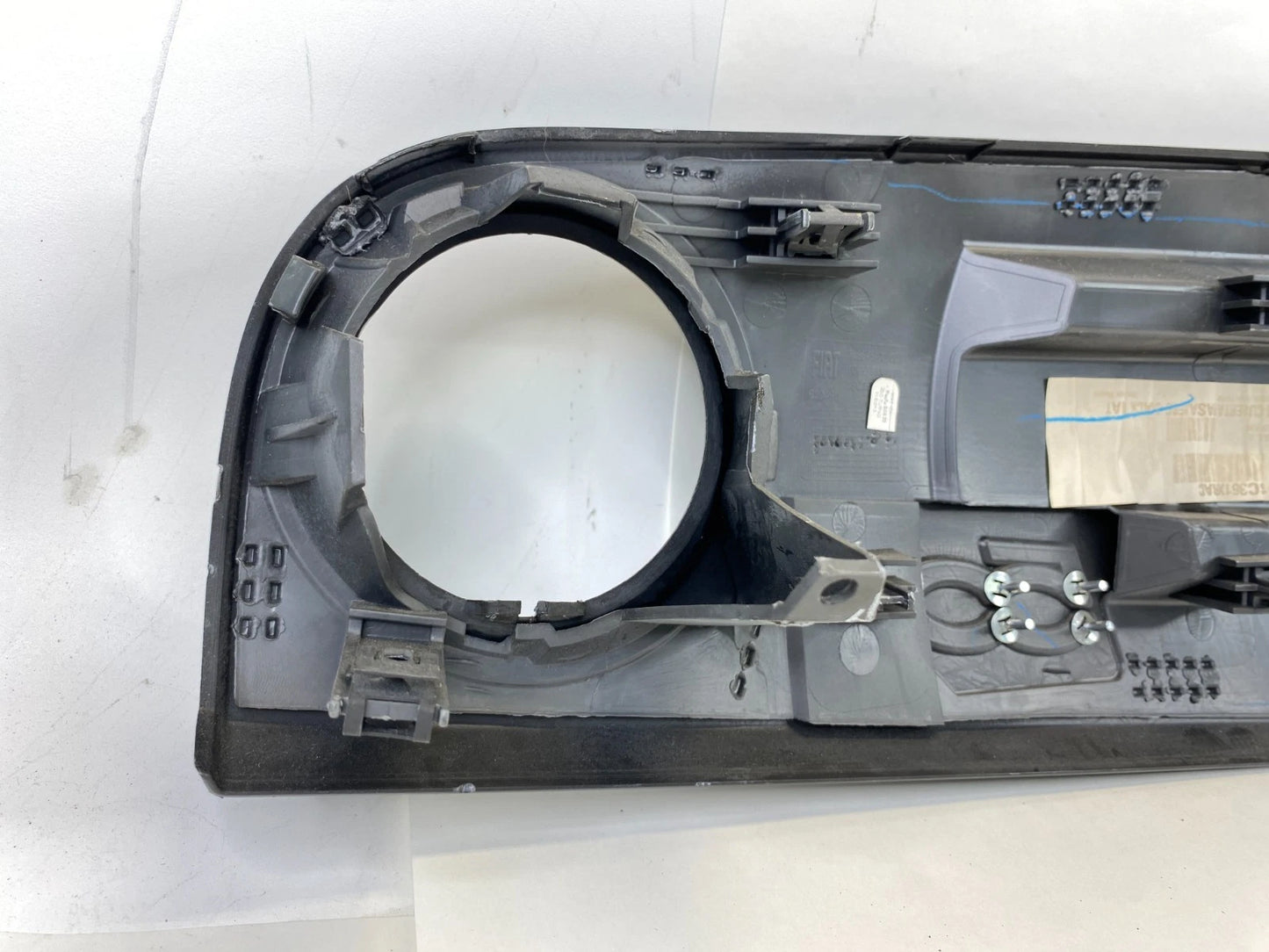 2012-2015 FIAT 500 DASH TRIM VENT BEZEL PANEL W SWITCHES 1SC361XRAC OEM