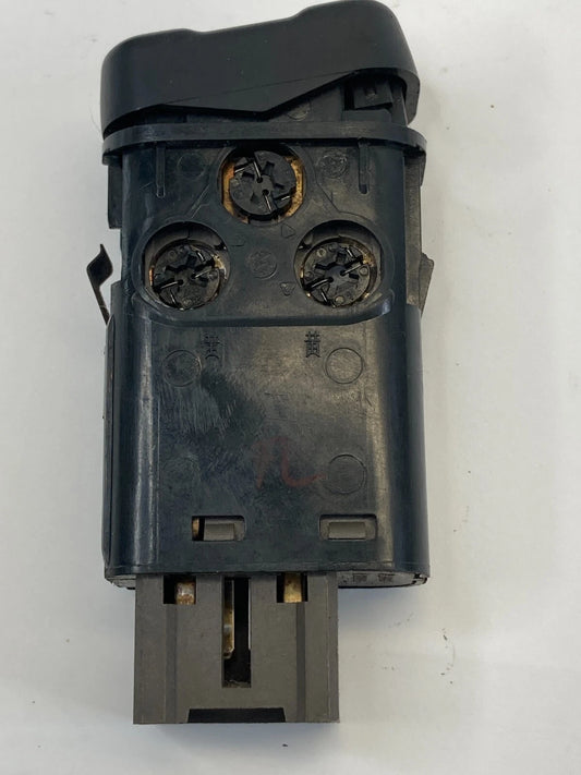 2002-2004 HONDA ODYSSEY FRONT LEFT HEATED SEAT CONTROL SWITCH BUTTON M15994 OEM