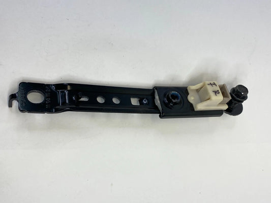 2011-2016 KIA FORTE FRONT RIGHT PASSEGER SIDE SEAT BELT HEIGHT ADJUSTER OEM