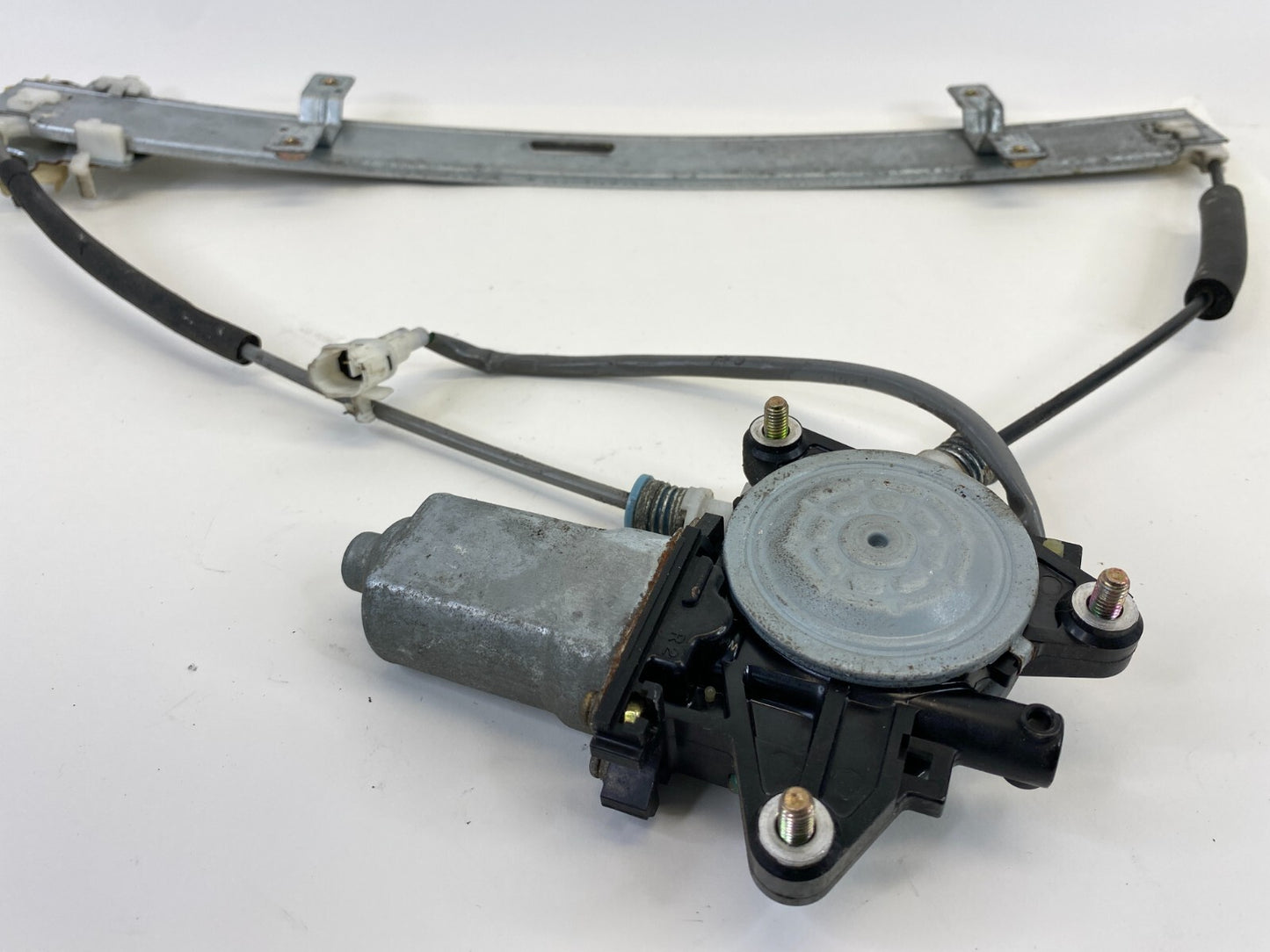 2002-2006 Suzuki XL-7 Front Right Side Window Regulator W/ Motor 83430-65D00 OEM