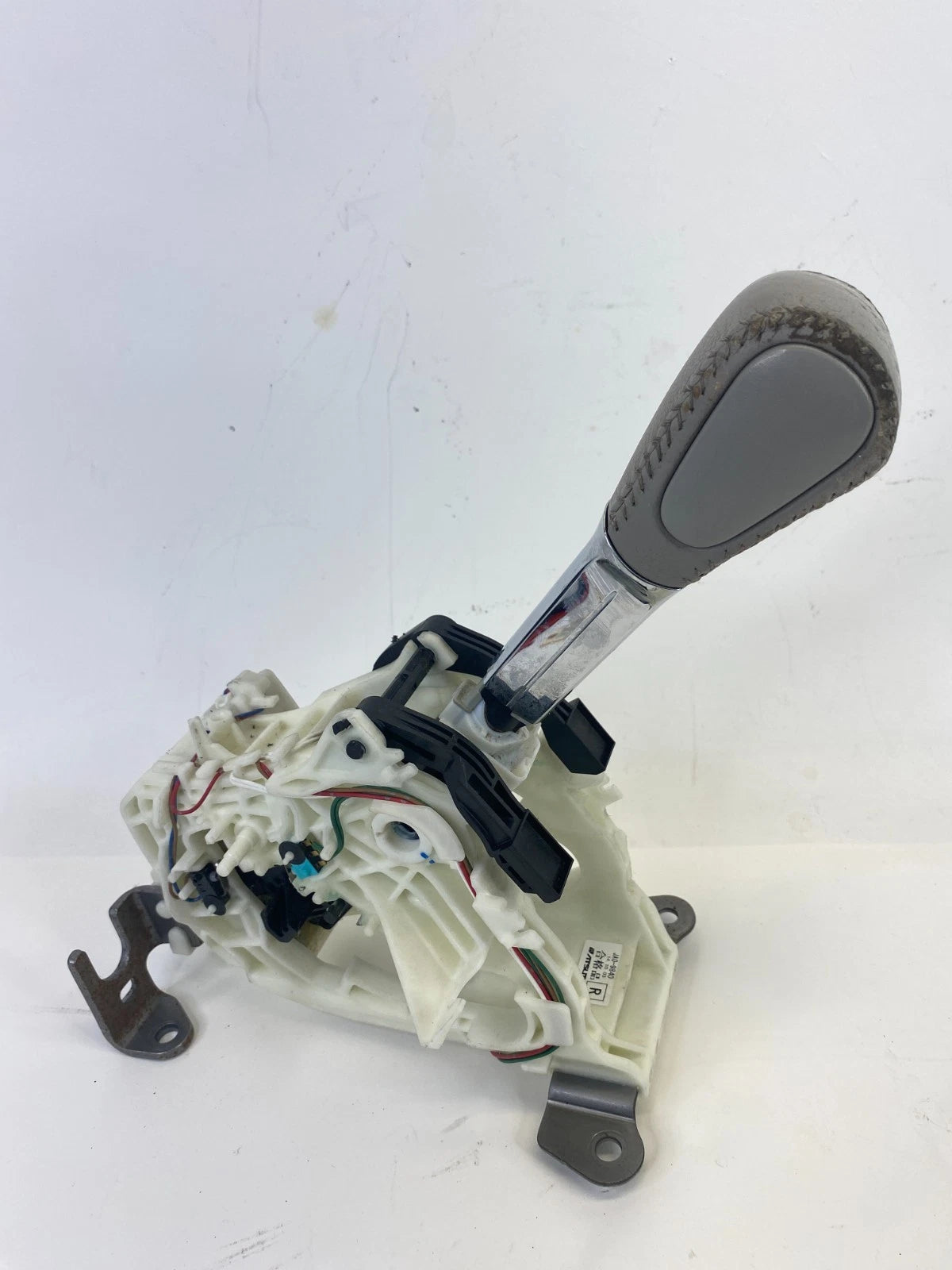 2011-2017 NISSAN QUEST AUTOMATIC TRANSMISSION GEAR SELECTOR SHIFTER ASSY OEM