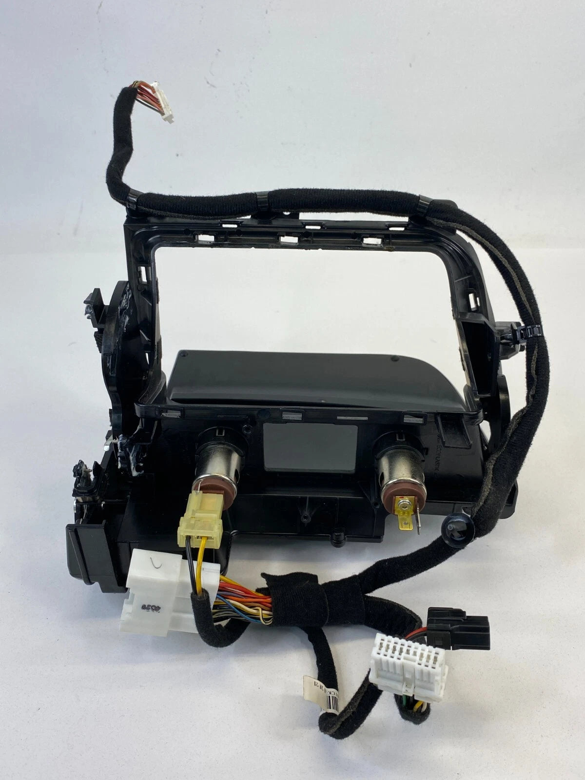 15 16 17 HYUNDAI SONATA CENTER CONSOLE STORAGE TRAY W/ POWER OUTLET 84690-C1000