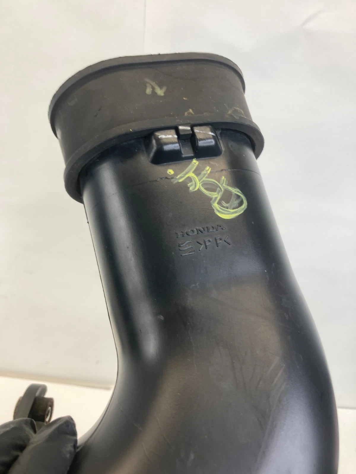 2005-2010 HONDA ODYSSEY AIR CLEANER FILTER BOX HOUSING RESONATOR OEM