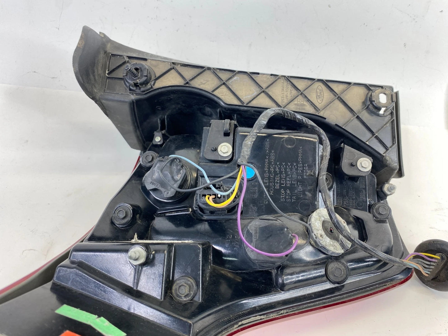 2016-2019 FORD EXPLORER INTERCEPTOR UTILITY RIGHT SIDE TAILLIGHT TAILLAMP OEM