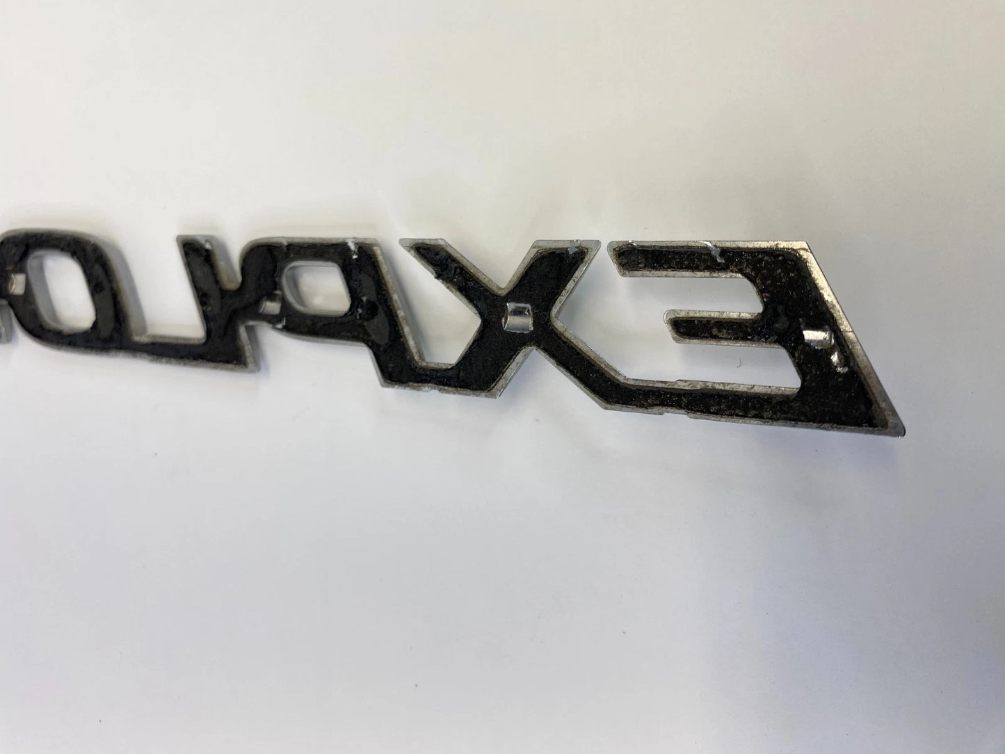 02-05 FORD EXPLORER REAR TRUNK LIFTGATE EDDIE BAUER EMBLEM LOGO BADGE PLATE OEM