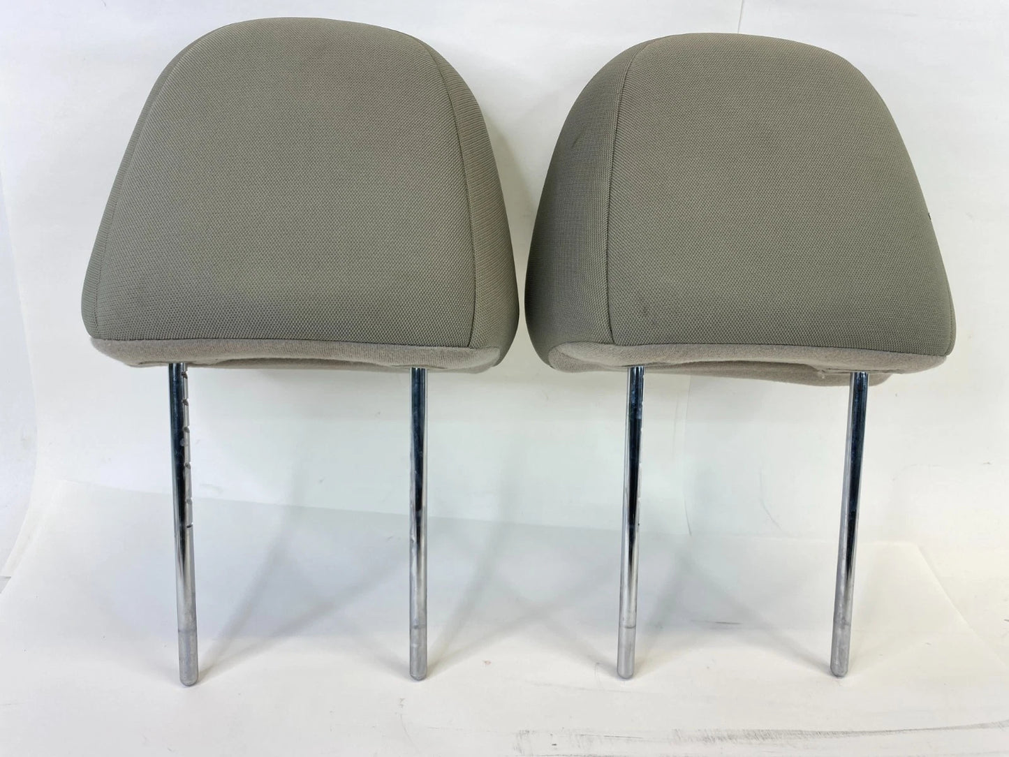 2016 KIA RIO SEDAN FRONT LEFT & RIGHT SEAT HEADREST HEAD REST SET PAIR OEM