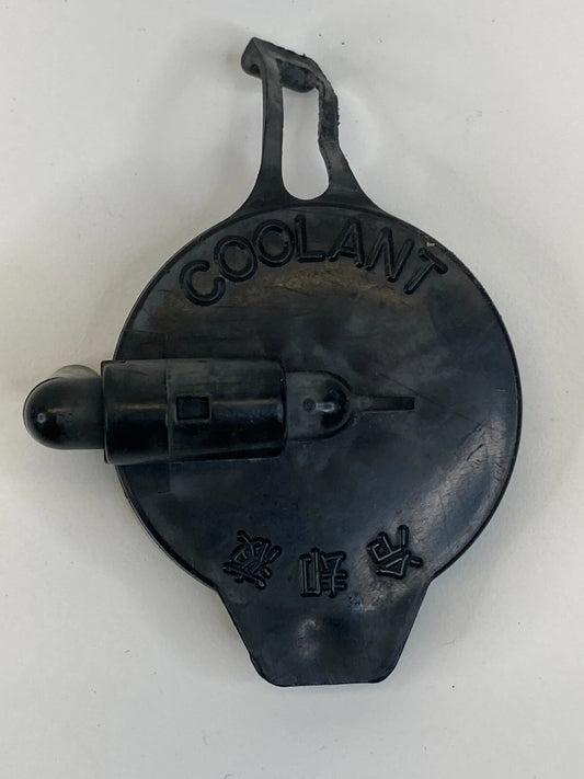 2004-2006 LEXUS RX330 ENGINE RADIATOR COOLANT RESERVOIR FLUID CAP OEM