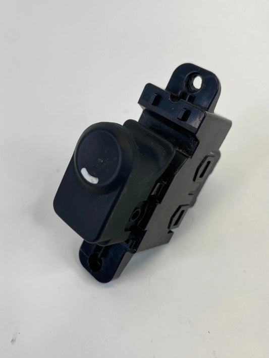 13-17 HYUNDAI ACCENT REAR LEFT SIDE DOOR POWER WINDOW CONTROL SWITCH 93581-1R001