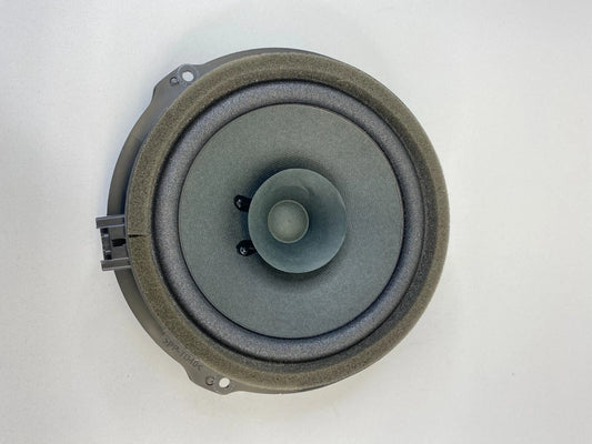 2015-2018 FORD FOCUS SE SEDAN 4-DR REAR RIGHT DOOR SOUND SPEAKER 8A6T-18808-CC