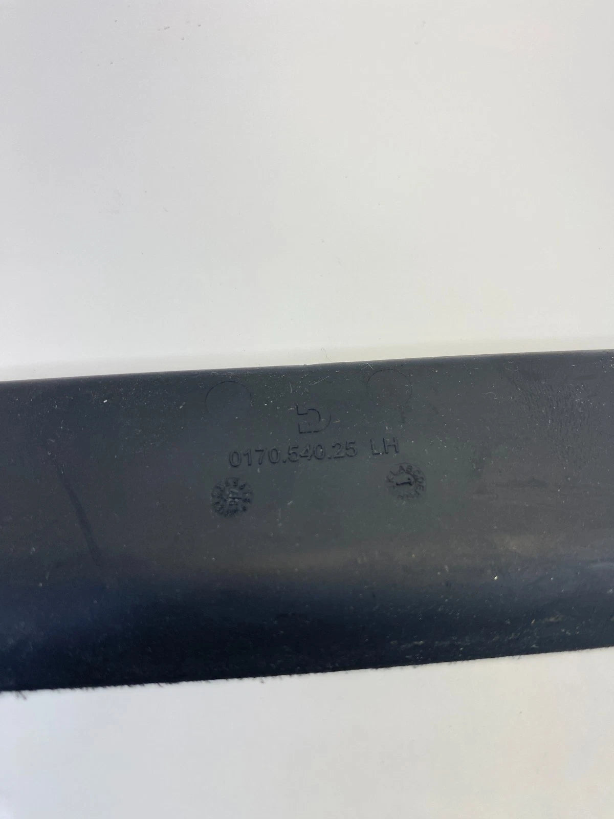 2004-2009 CADILLAC SRX INTERIOR MAT BEZEL COVER TRIM OEM