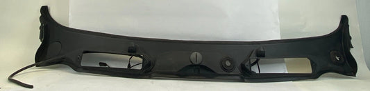 2008 BMW 335XI COUPE WINDSHIELD WIPER COWL COVER PANEL OEM 7161033