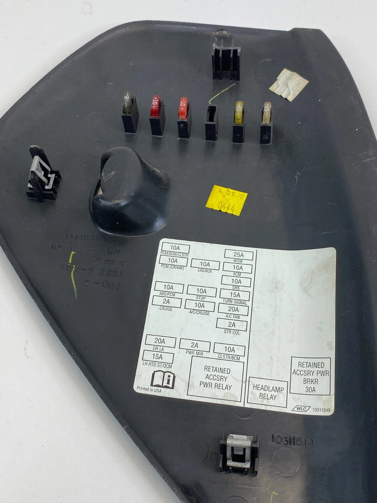 2000-2005 CHEVROLET MONTE CARLO LEFT FUSE BOX COVER DASH END PANEL 10405339 OEM