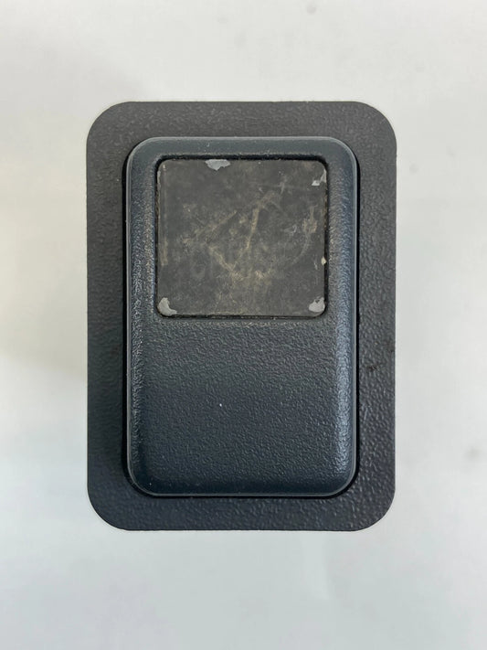 1997 1998 1999 2000 2001 HONDA CR-V CRUISE CONTROL SWITCH BUTTON M98231 OEM