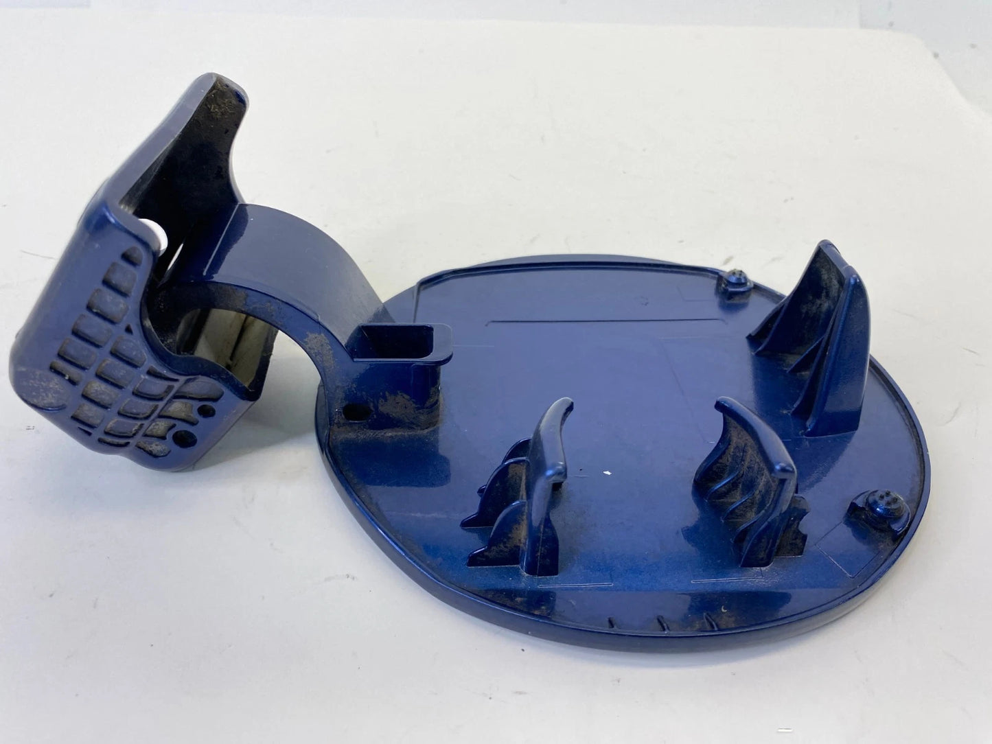 2017-2020 HYUNDAI ELANTRA SEDAN FUEL FILLER DOOR GAS LID COVER 69510-F3000 OEM