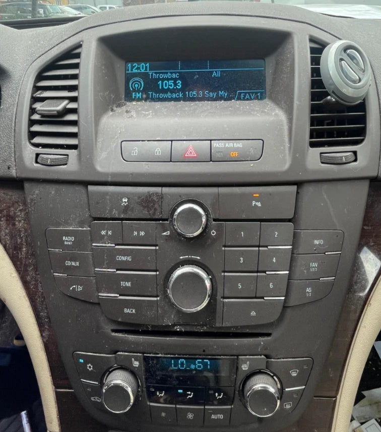 2011 11 Buick Regal AM/FM Radio CD Disc Player Receiver 20907419 OEM