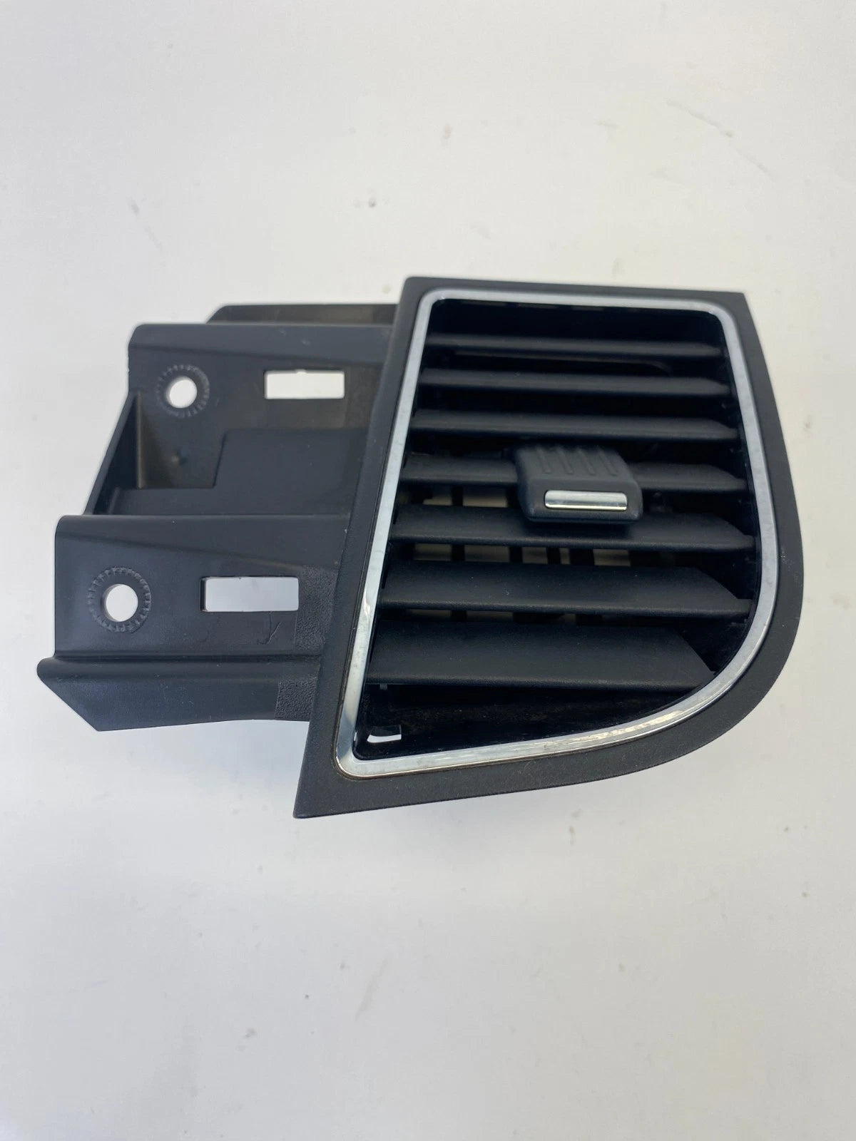 2013-2019 FORD TAURUS DASH RIGHT SIDE AC AIR VENT G13-54046B30-A OEM