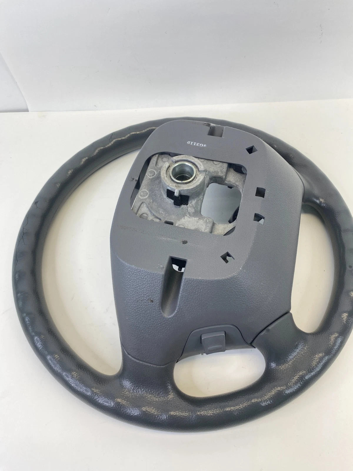 2006-2014 KIA SEDONA STEERING WHEEL W/ CRUISE CONTROL SWITCH 50110-2G500 OEM