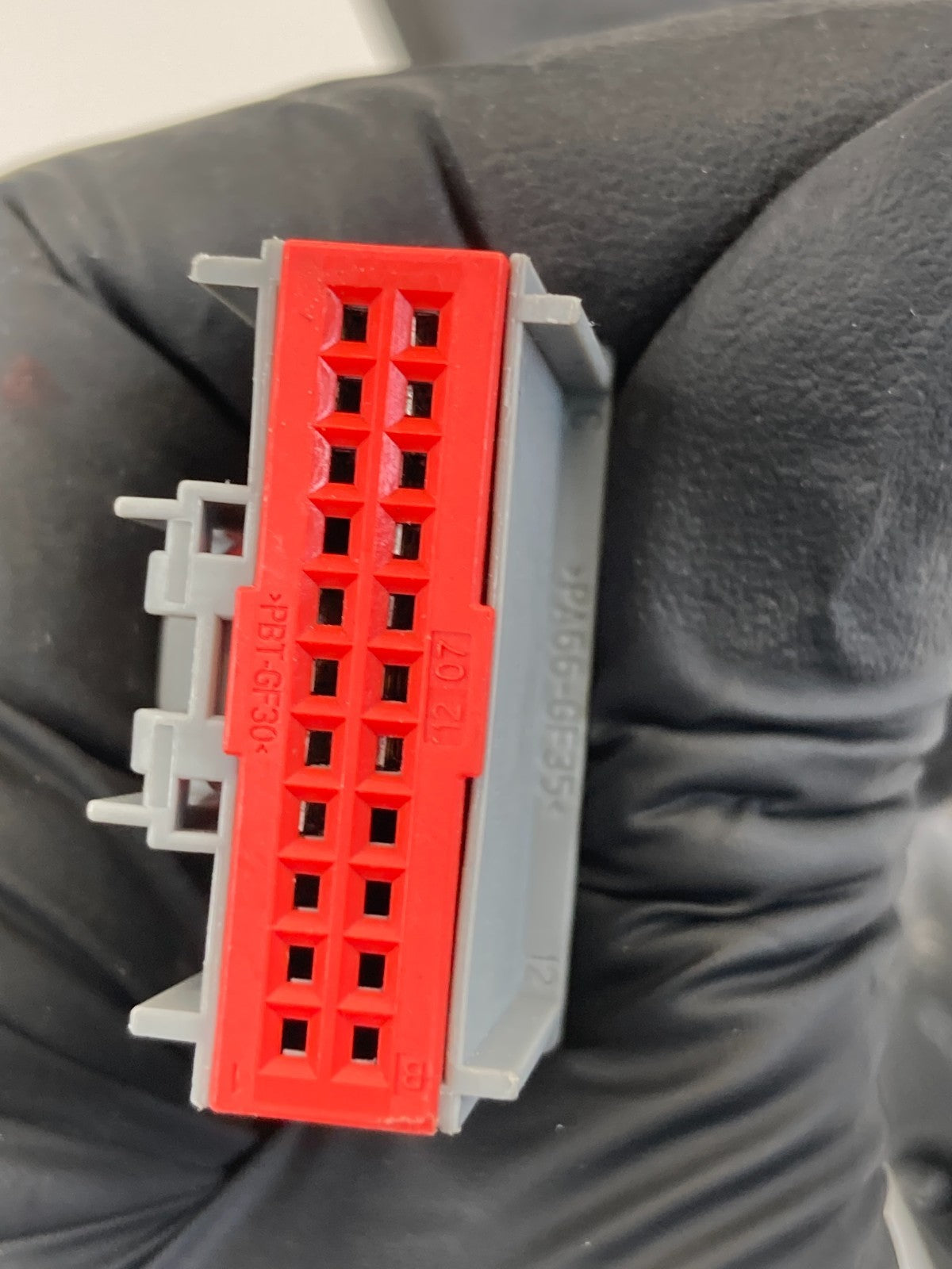 2009 09 Jaguar XF Right Passenger Side View Power Mirror w /Turn Signal 3303-050