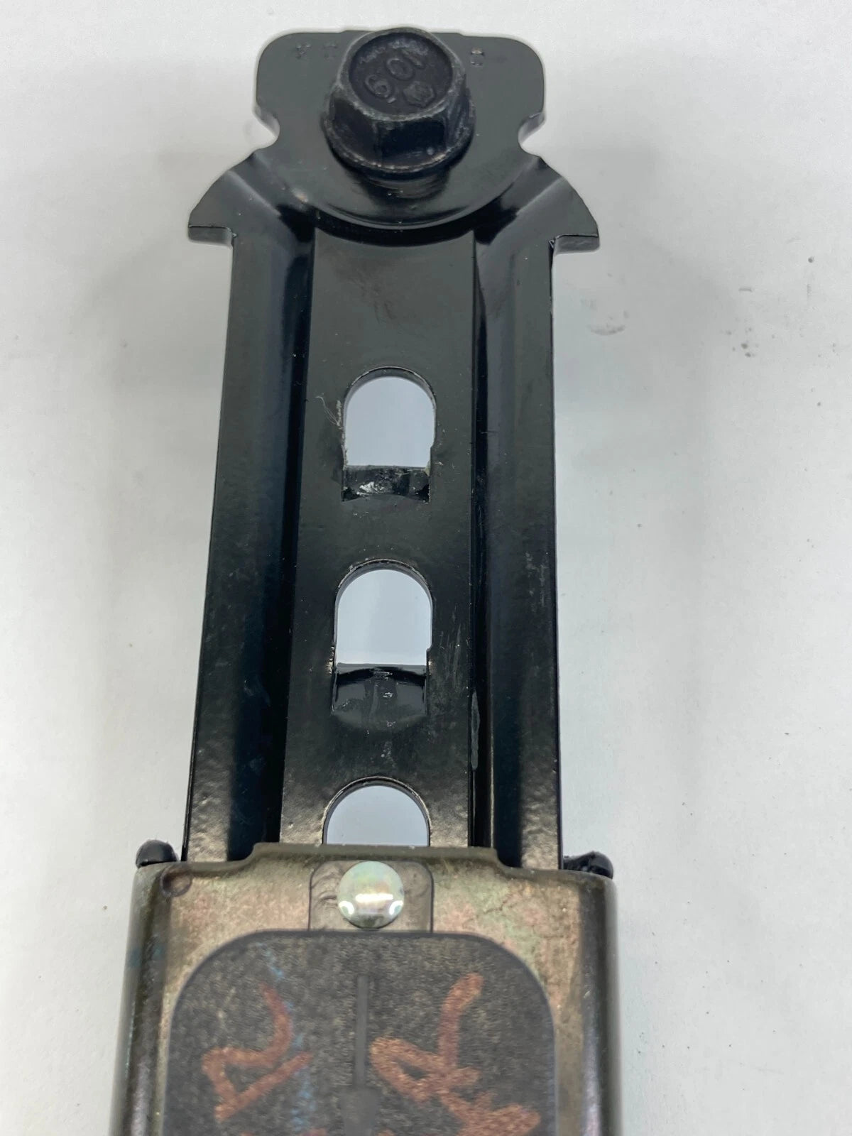 99 00 01 02 03 04 05 PONTIAC GRAND AM FRONT RIGHT SIDE SEAT BELT HEIGHT ADJUSTER