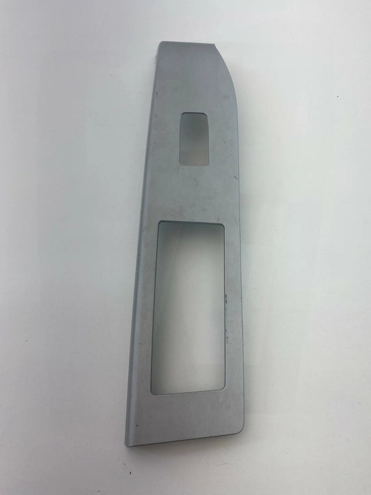 2007-2010 JEEP PATRIOT COMPASS REAR RIGHT SIDE WINDOW SWITCH BEZEL TRIM PANEL