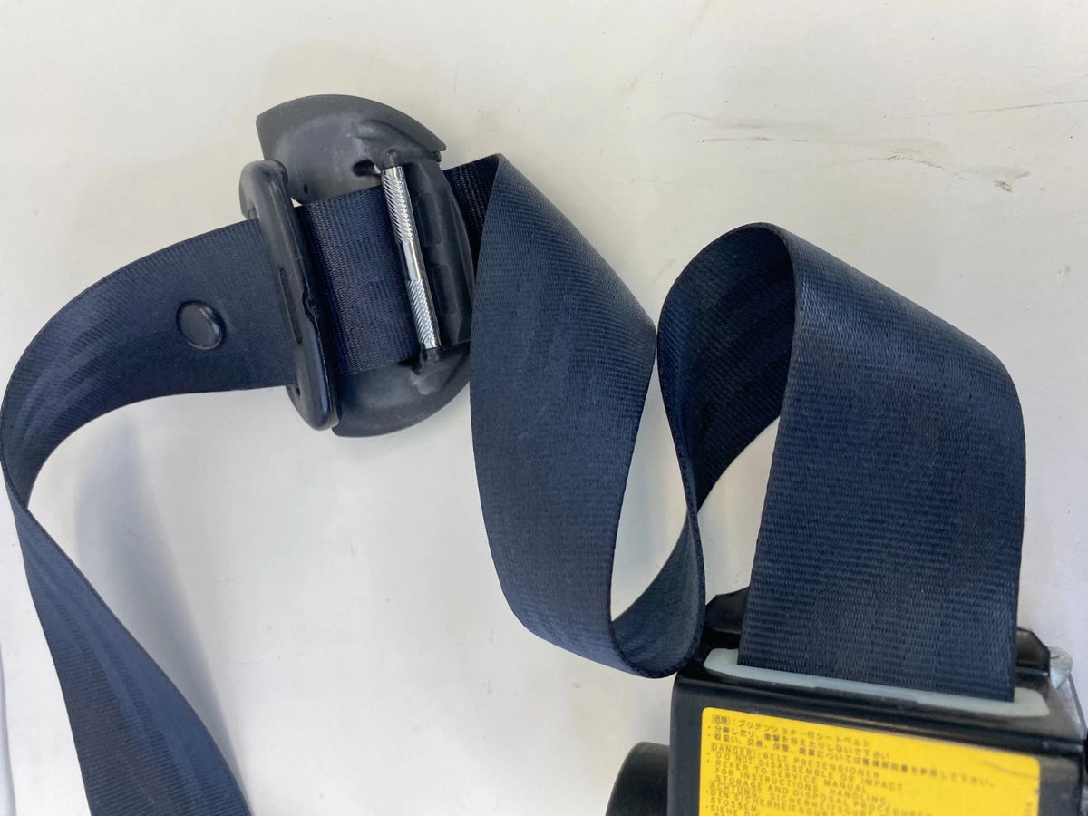 2010-2013 MITSUBISHI OUTLANDER FRONT RIGHT SEAT BELT RETRACTOR MECHANISM 6083805