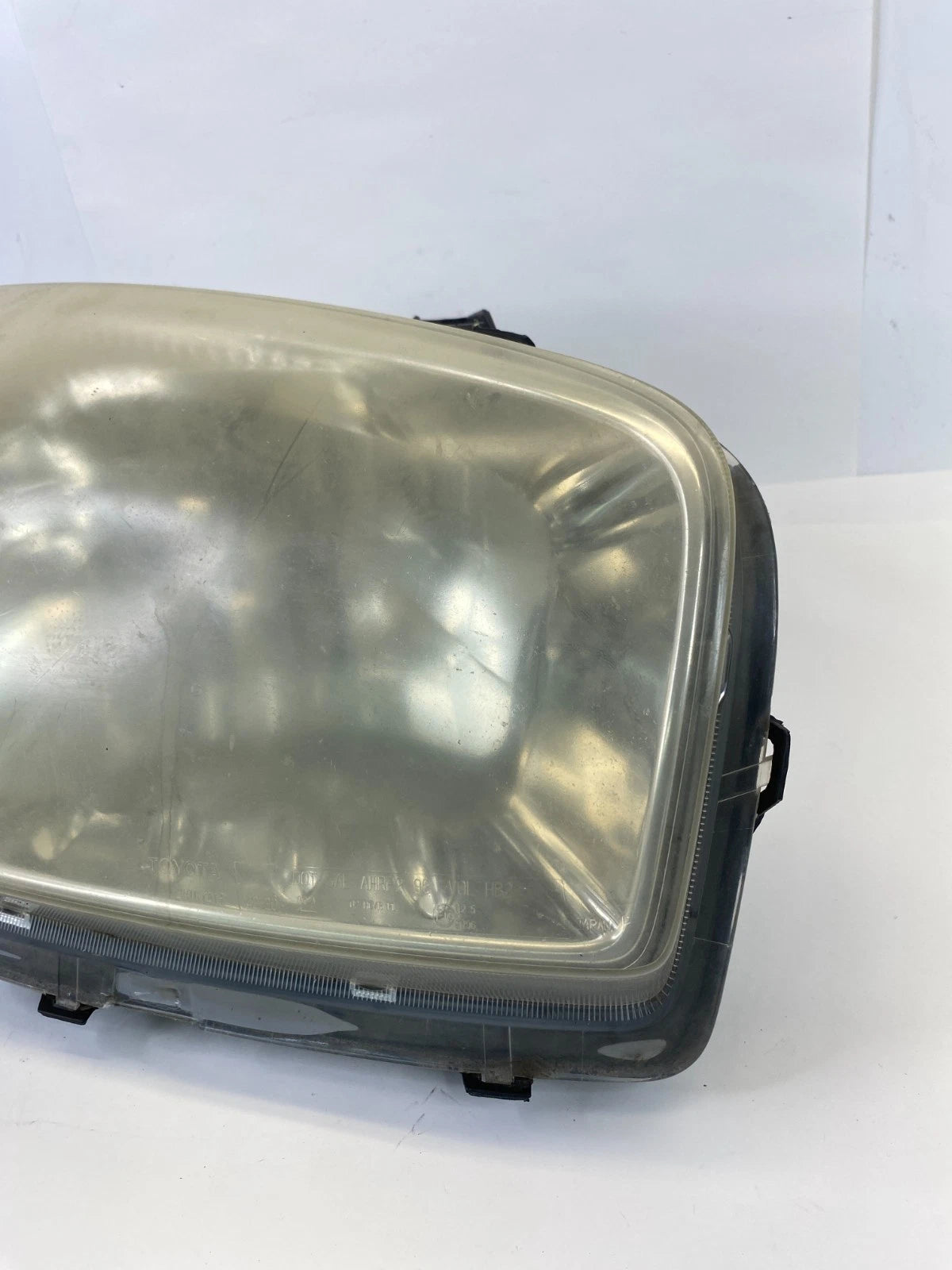 2001-2003 TOYOTA RAV4 FRONT RIGHT PASSENGER HEADLIGHT HEADLAMP ASSEMBLY OEM
