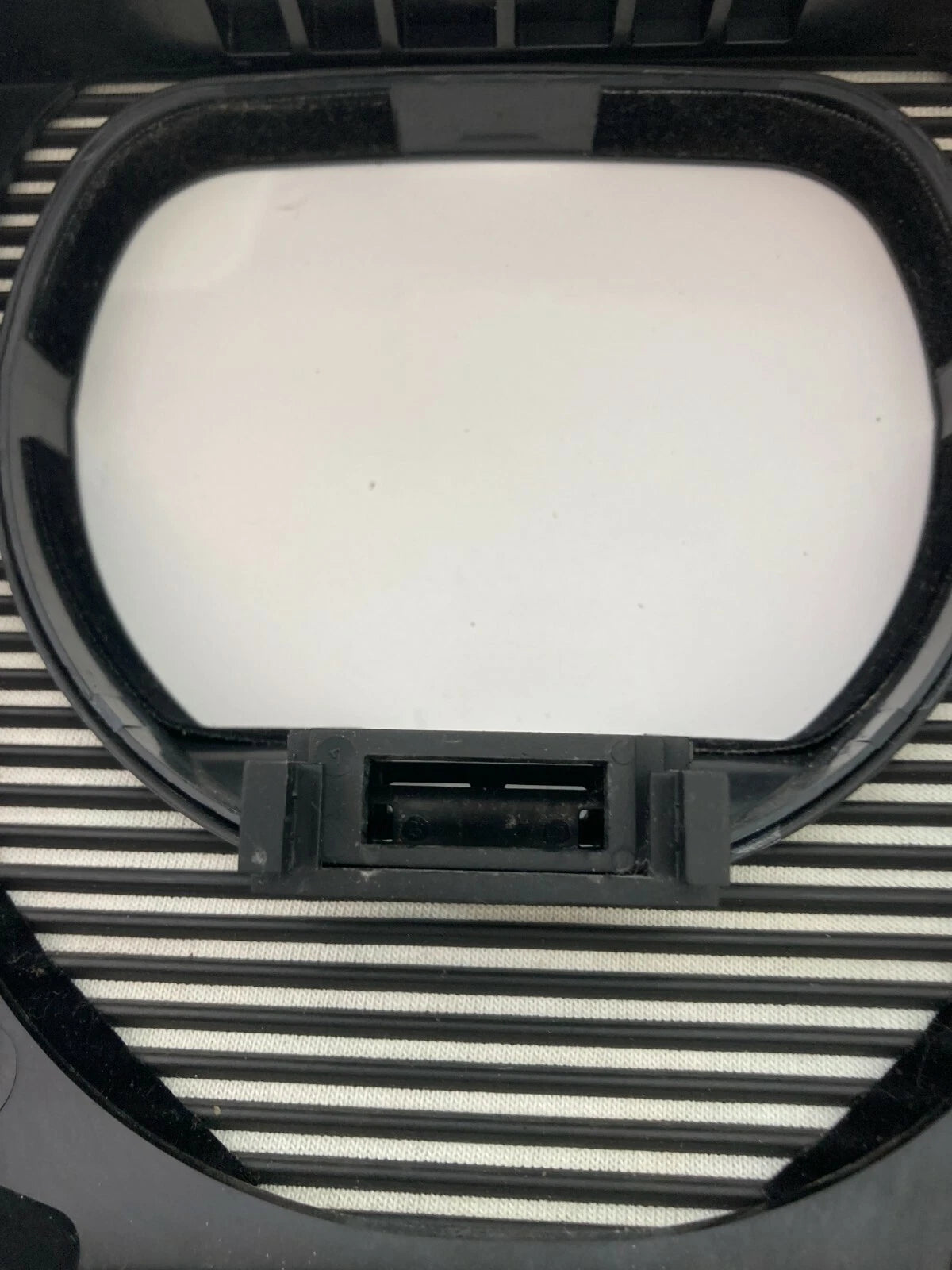 2005 CHRYSLER 300 SIGNATURE STEERING COLUMN SHROUD TRIM BEZEL P/N 0UU28XXXAB OEM