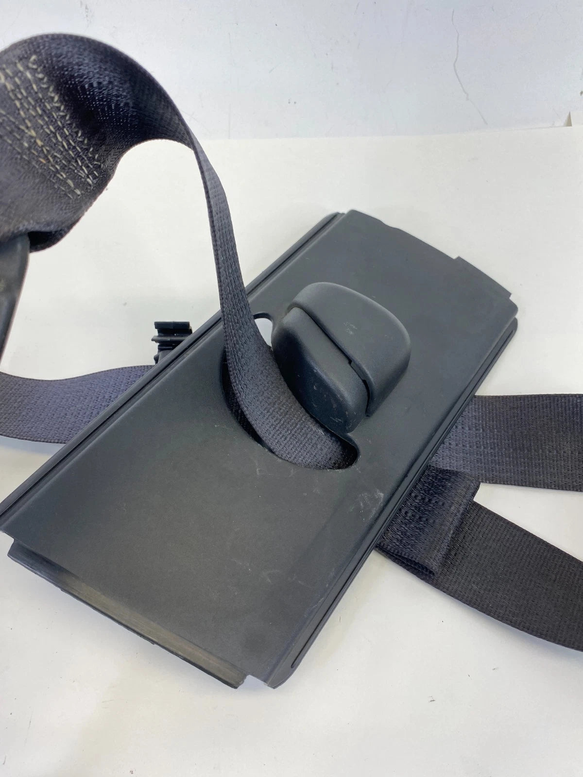 2013 2014 2015 DODGE DART FRONT RIGHT PASSENGER SEAT BELT RETRACTOR P1SV72DX9AD