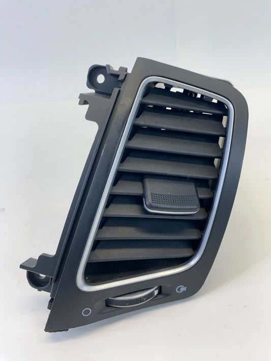 2014 2015 KIA SORENTO CENTER DASH RIGHT SIDE A/C AIR VENT GRILLE 2U974-20105 OEM