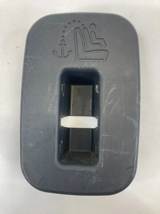 2010 2011 10 11 KIA SOUL REAR CHILD SEAT ANCHOR CAP LID TRIM BEZEL 893912K020