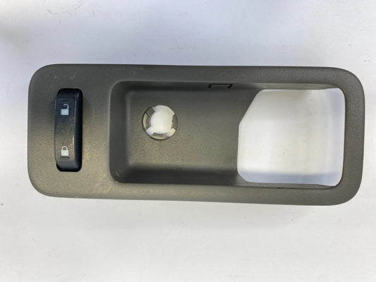2007-2010 FORD EDGE FRONT RIGHT SIDE DOOR HANDLE BEZEL COVER TRIM W/ LOCK SWITCH