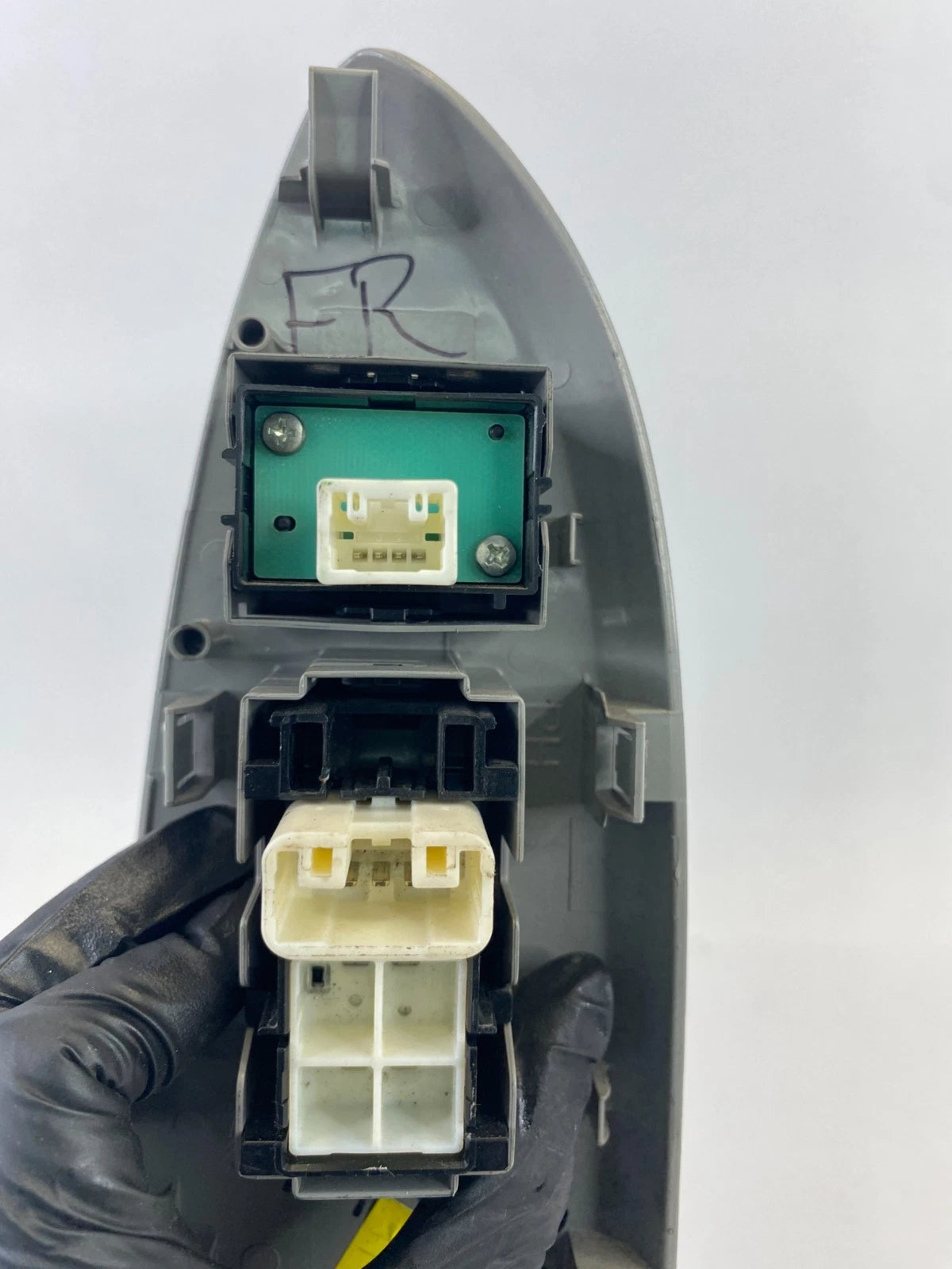 2009-2013 TOYOTA COROLLA FRONT RIGHT SIDE DOOR WINDOW CONTROL SWITCH 74231-02710