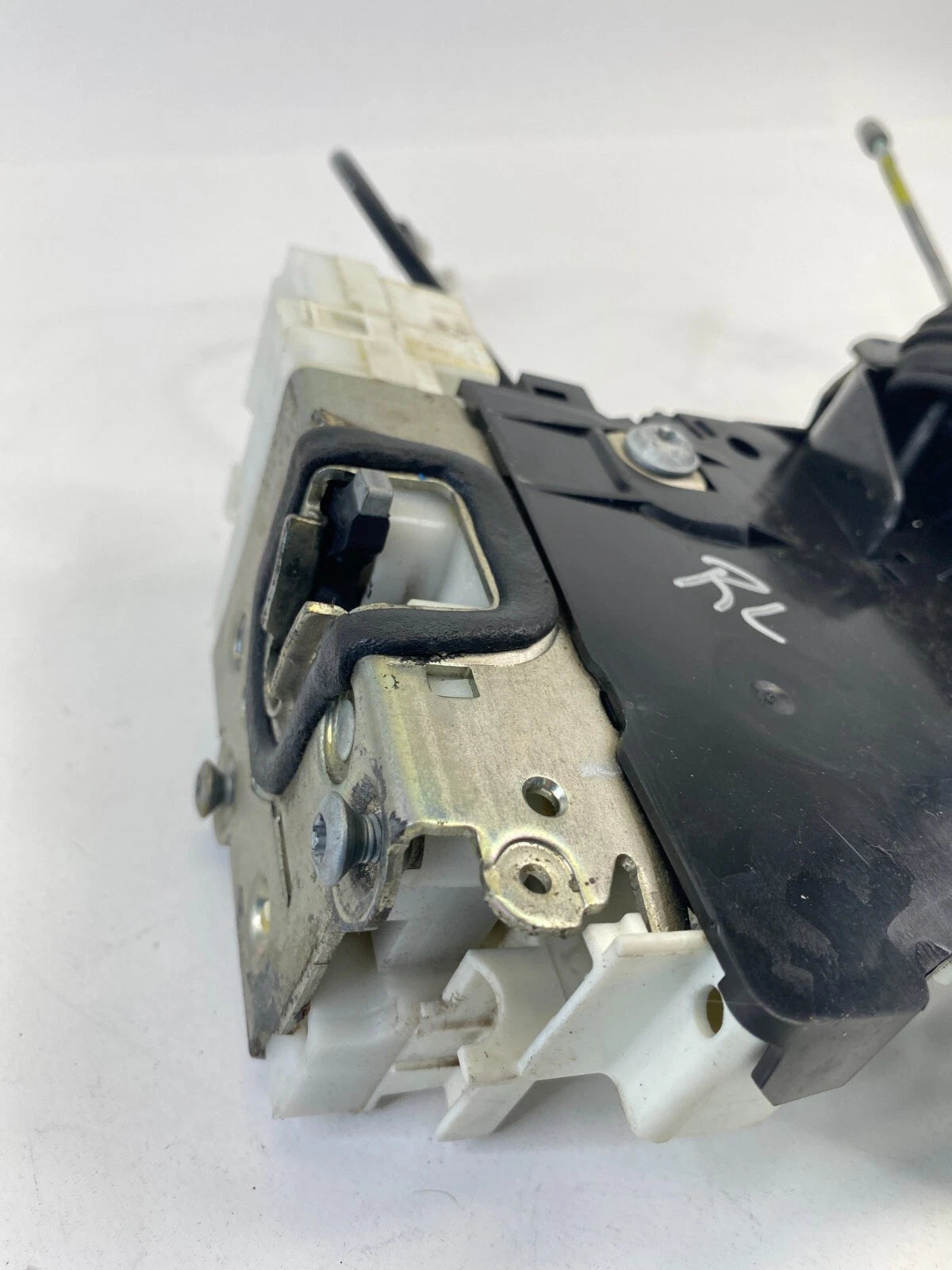 2006-2012 MERCEDES W251 R350 06 07 R500 REAR LEFT DOOR LOCK LATCH 1697302335