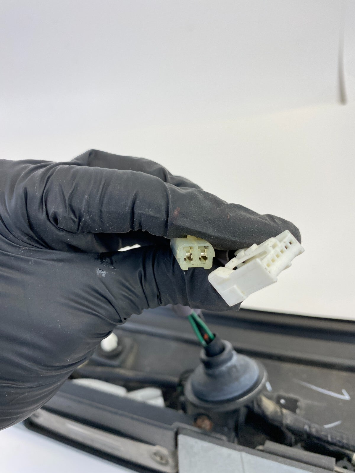 09-13 Subaru Forester Rear Lift Gate Plate Light Trunk Molding Trim W/ Lights