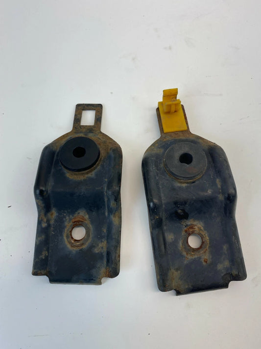 2000-2004 SUBARU LEGACY RADIATOR MOUNT SUPPORT BRACKET SET PAIR OEM