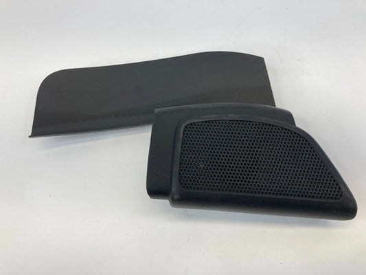 2012-2018 FORD FOCUS FRONT RIGHT SIDE DOOR TWEETER COVER TRIM BM51-18C862-A