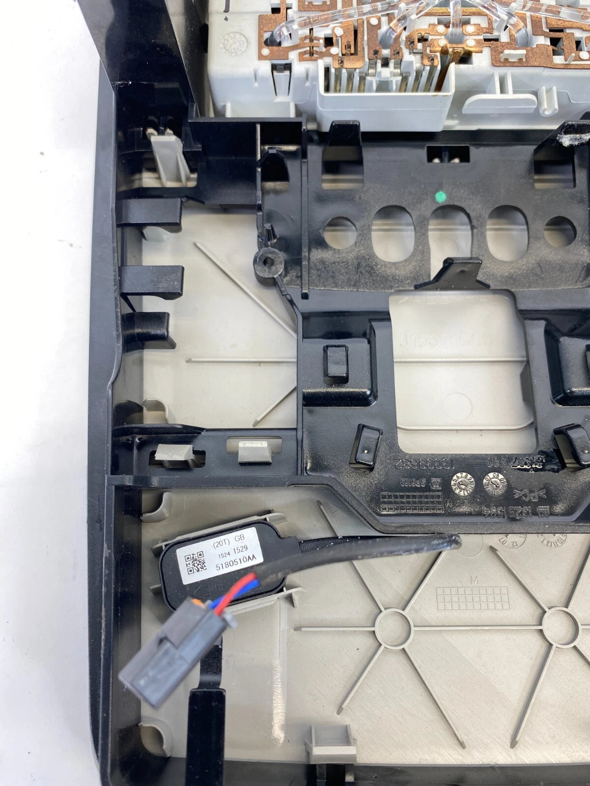 2011 BUICK REGAL FRONT ROOF OVERHEAD CONSOLE DOME MAP LIGHT LAMP 5180510AA OEM