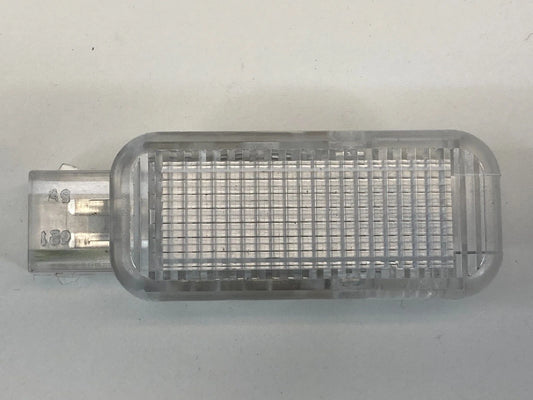 2006-2018 AUDI A6 REAR LEFT OR RIGHT SIDE DOOR PANEL COURTESY LIGHT LAMP WHITE