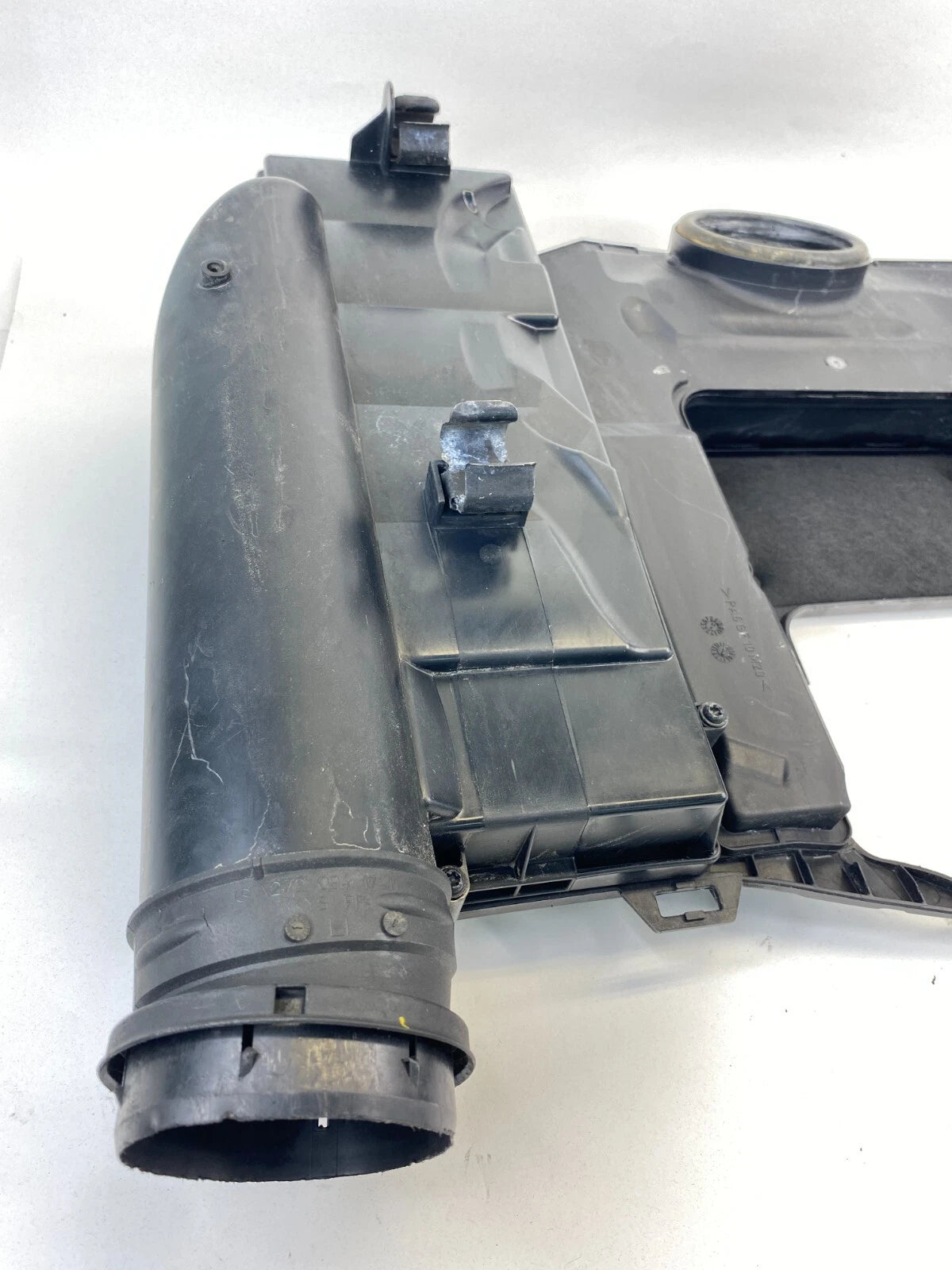 06-12 MERCEDES-BENZ R350 3.5L V6 AIR INTAKE COVER FILTER CLEANER OEM A2730901001