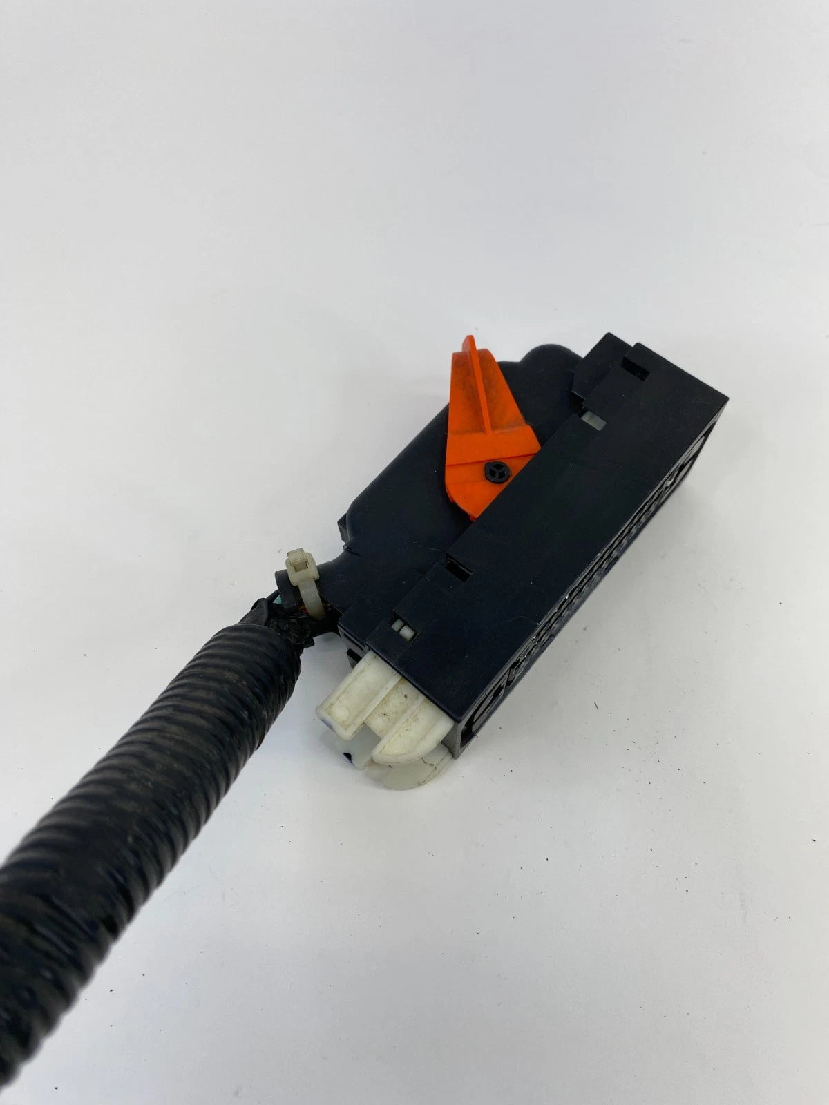 2011-2013 OUTLANDER SPORT 2.0L A/T ABS PUMP ANTI LOCK BRAKE CABLE PLUG CONNECTOR
