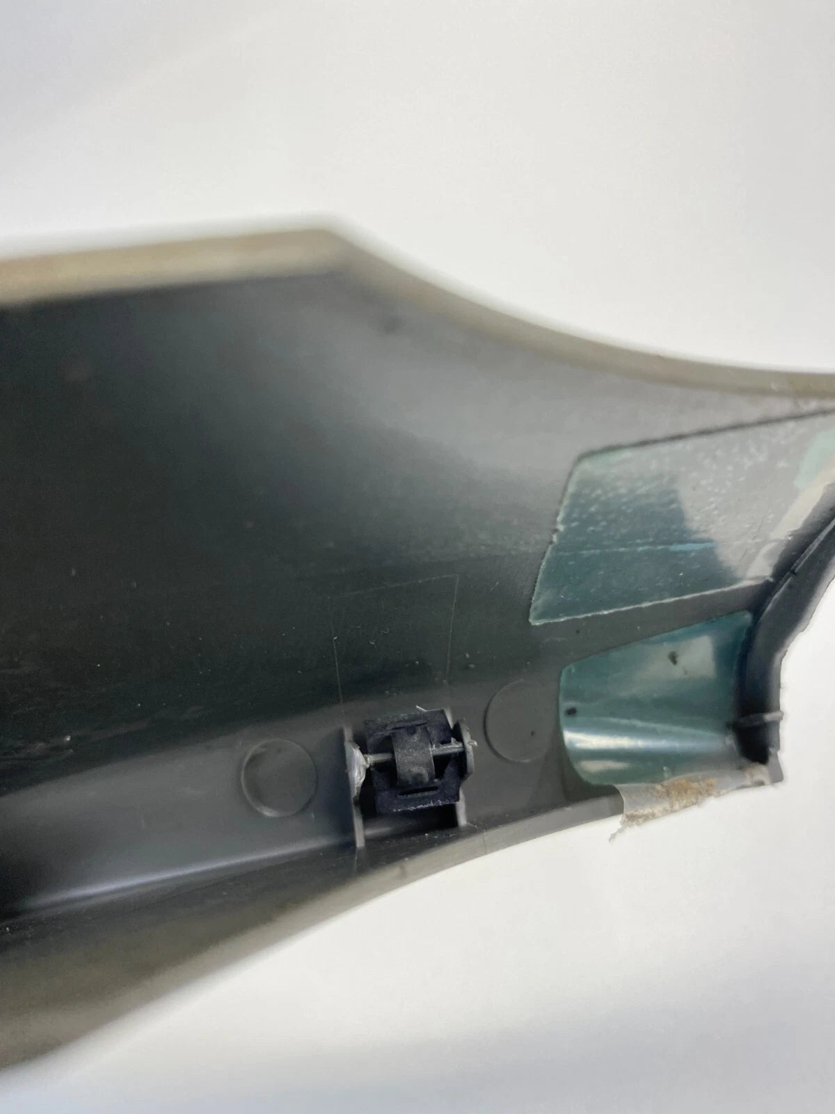 2003-2005 HONDA PILOT REAR CENTER CONSOLE RIGHT TRIM MOLDING 83428-S9VA-A010-M1